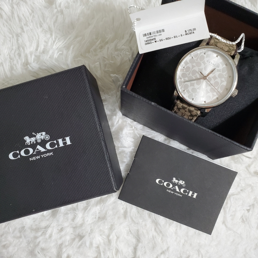 NWT COACH Women's Watch signature "C" Design.